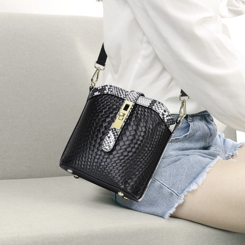 Top Layer Cowhide Snake Print Spliced Bucket Crossbody Bag Metal Turn Lock Adjustable Strap Multi Pocket Ladies Small Shoulder