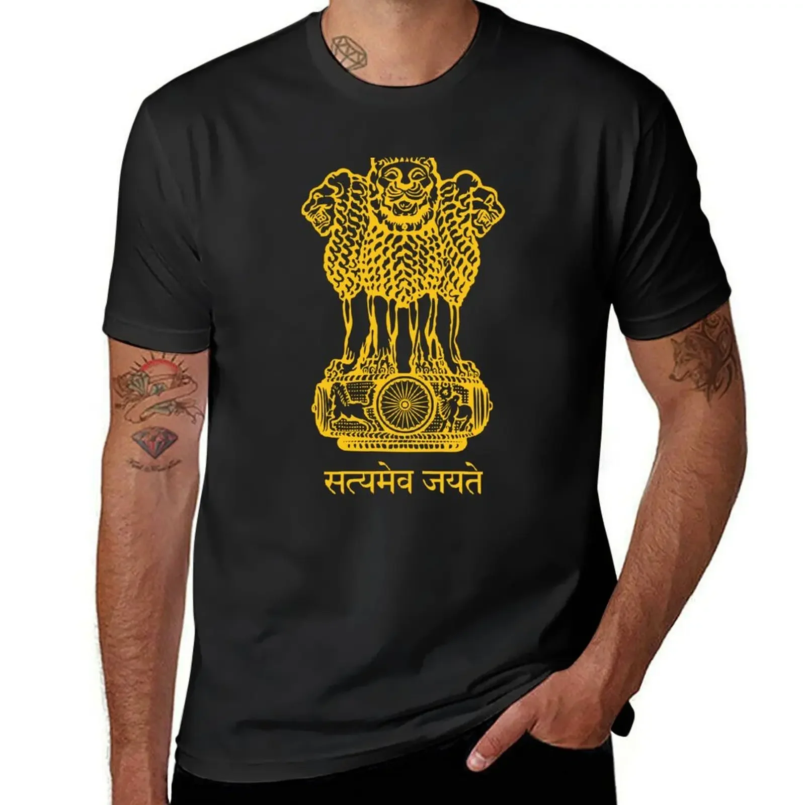 

INDIA LION EMBLEM INDIAN FLAG (GOLD) T-Shirt sublime vintage clothes man clothes summer tops shirts graphic tee men