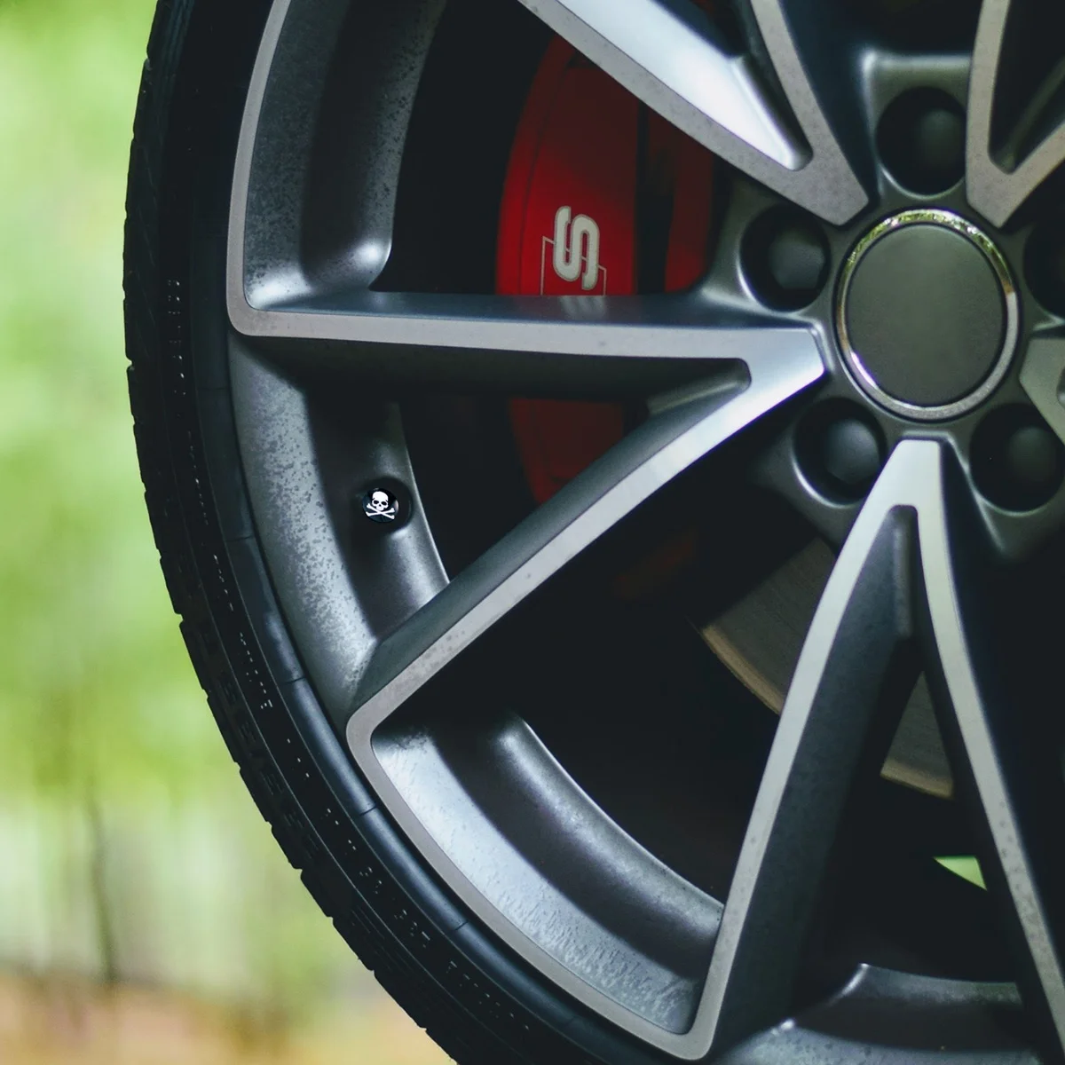 

4pcs Skull Pattern Aluminum Alloy Car Tire Valve Stem Caps Black Auto Tyre Dust Covers For Cars Trucks Suvs Cycling