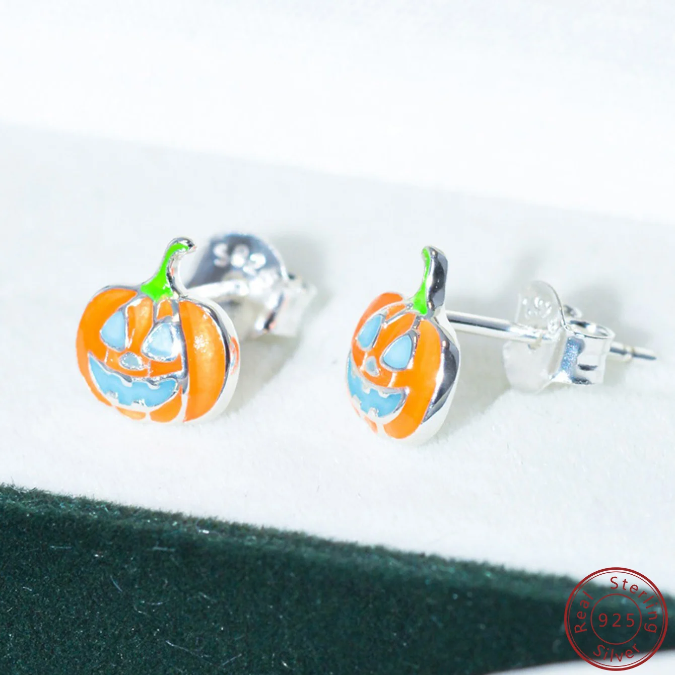 2024 European and American New Classic S925 Sterling Silver Pumpkin Head Earrings Fashion Versatile High Grade Jewelry Gift Girl