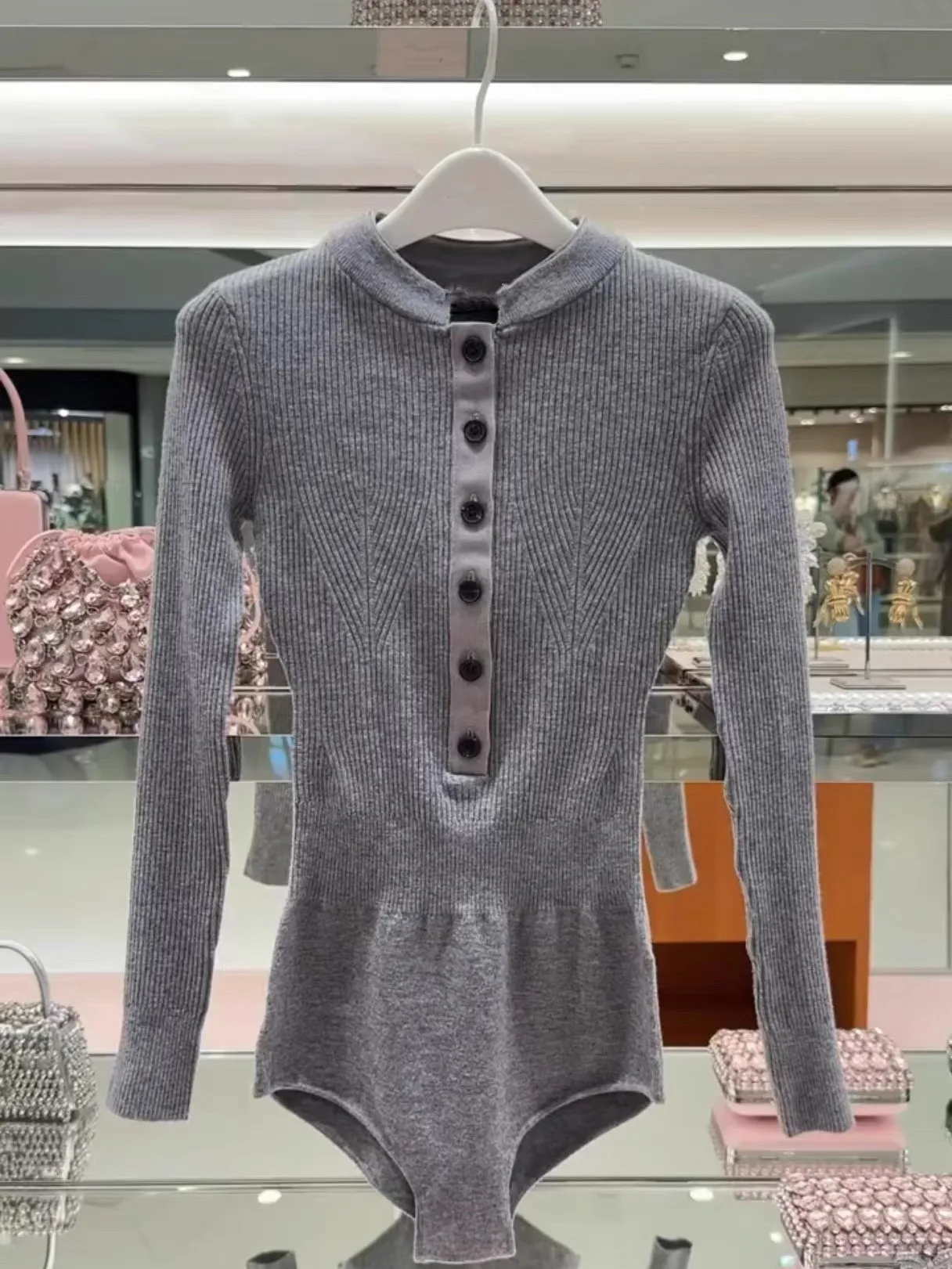 High-End Version European Style Autumn Winter Grey Single-Button Slim Fit Knitted Jumpsuit Long Sleeve Base Shirt for Women