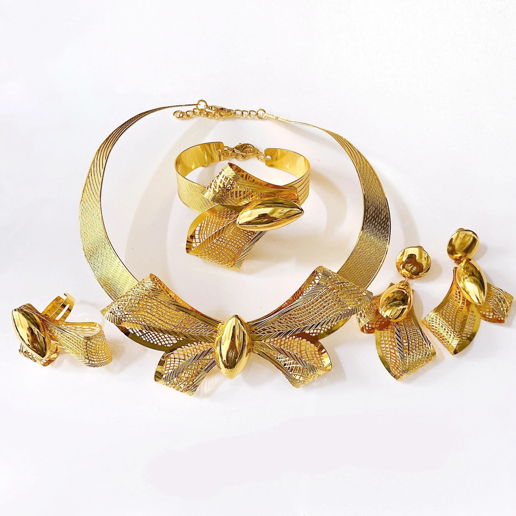 14k Gold Plated Brazilian Jewelry Set Ladies Party Banquet Large Necklace Jewelry Set