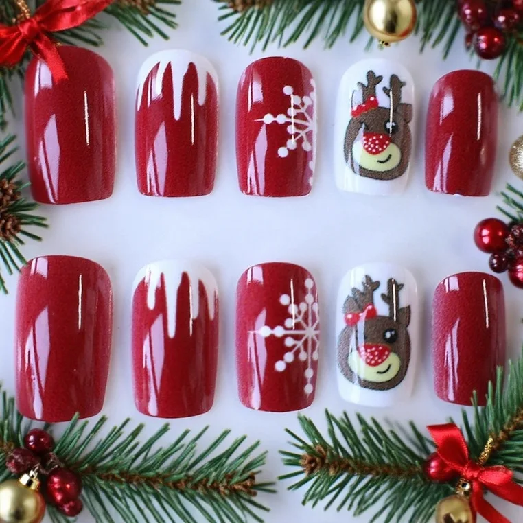 

2026 New Minimalist Nail Art Design with European and American Christmas Snowflake and Reindeer Patterns - Wearable Nail Tips