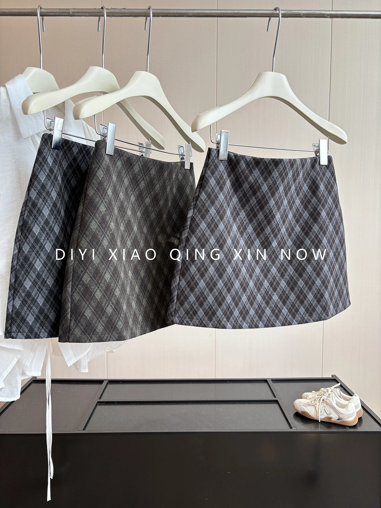 Retro Plaid A-Line  Skirt High Waist Autumn Winter Grey Casual Slimming Versatile Short Skirt for Young Women