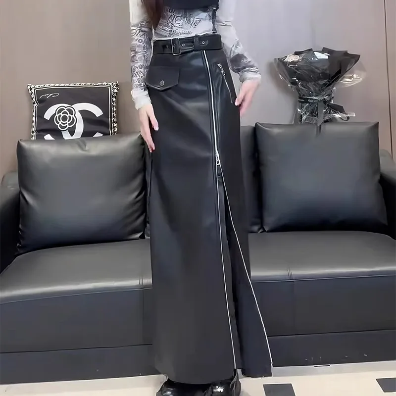 Black zipper high-end PU leather skirt with split design, high waist trendy mid length skirt 2024  korean fashion clothing