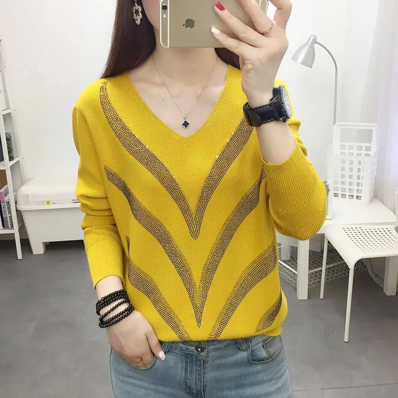 Fashion V-Neck Knitted Spliced All-match Diamonds Sweater Women's Clothing 2022 Autumn New Casual Pullovers Loose Korean Tops