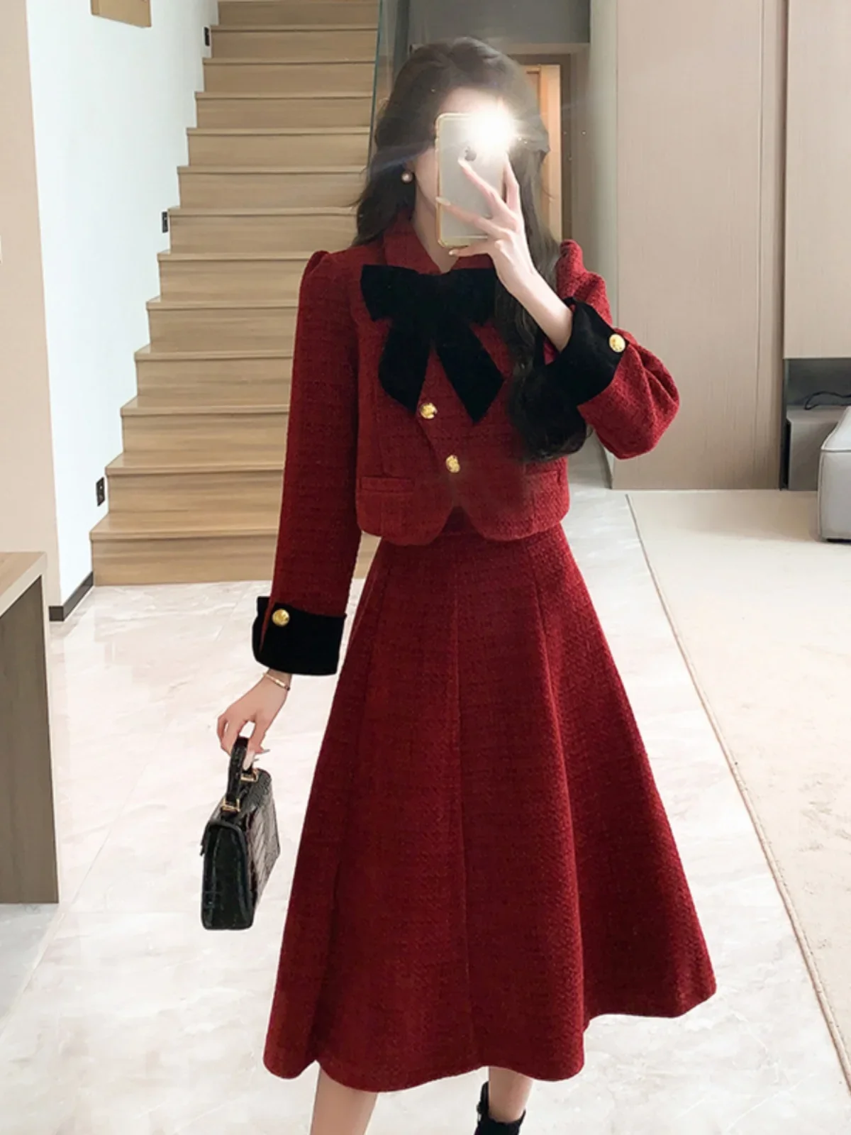 2024 Autumn and Winter Socialite Bow Women's Suit Jacket Elegant Quilted Warm Coat Top Fishtail Half-length Skirt Two-piece Set