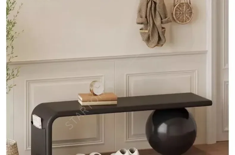 New Arrival Stool for Home Entrance Integrated with Side Pockets High-end Cat Paw Leather Ottoman for Clothing Store