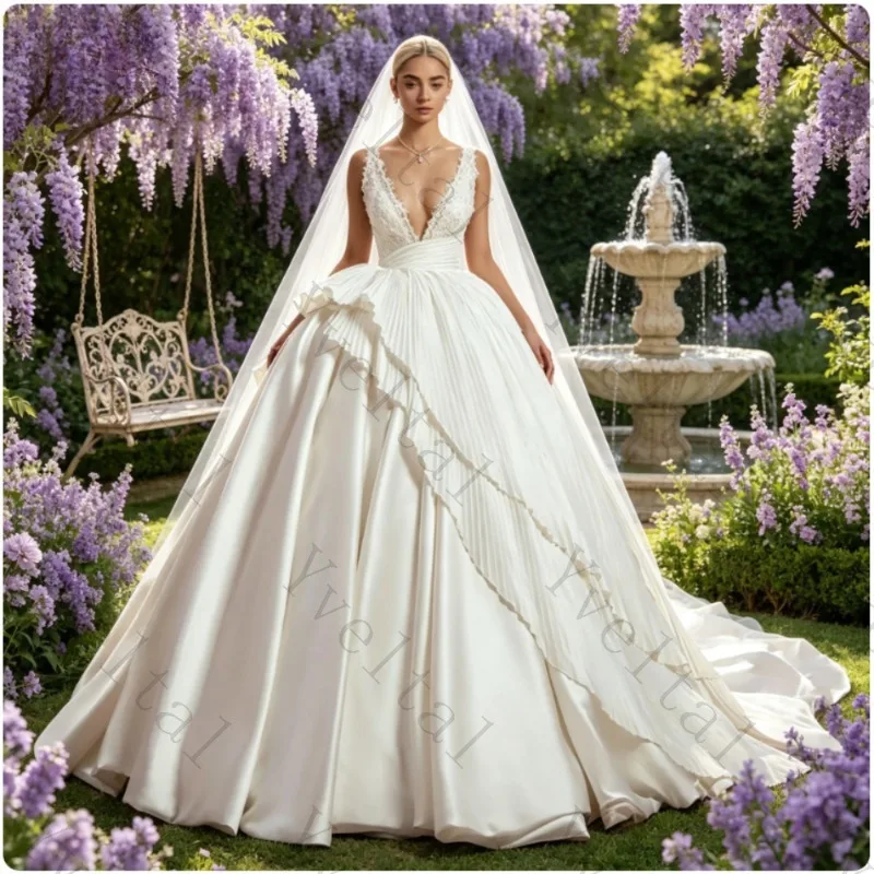 Customized Graceful Temperament Sleeveless Wedding Dresses V-neck Pearls Backless Princess Fascinating Fashion Bridal Gown