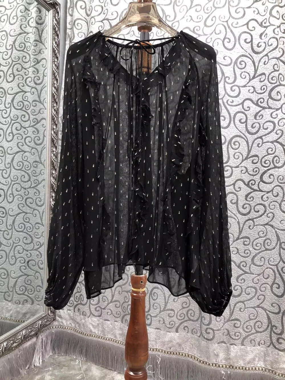 

New Hot Sale Blouses 2026 Spring Summer Designer Fashion Women V-Neck Lurex Yarn Patchwork Long Sleeve Elegant Sexy Loose Tops