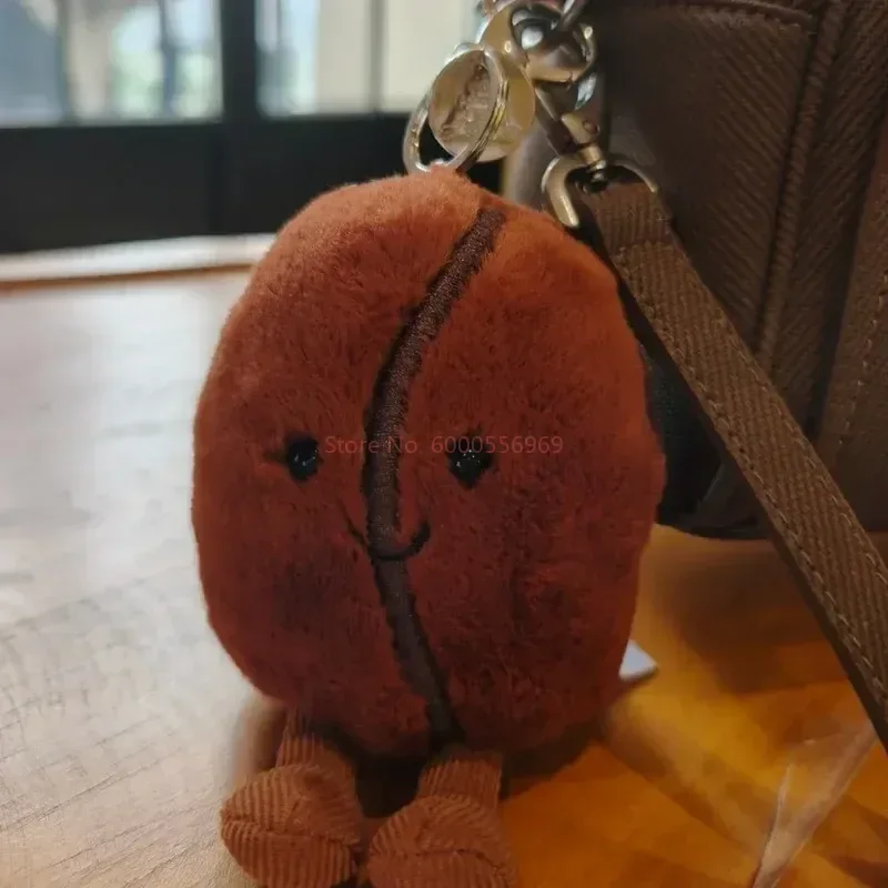 【متوفر】JELLYCAT UK قلادة كيس حبوب القهوة اللطيفة الممتعة مع حقيبة سلسلة مفاتيح حبوب القهوة Jellycat دمية قطيفة هدية عيد الميلاد والكريسماس