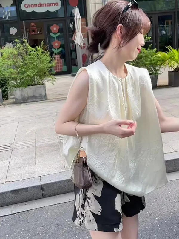 

Белый круглый женский летний топ с разрезом Ne Svel, новый легкий дышащий плиссированный топ уникального дизайна, удобный для поездок на работу...