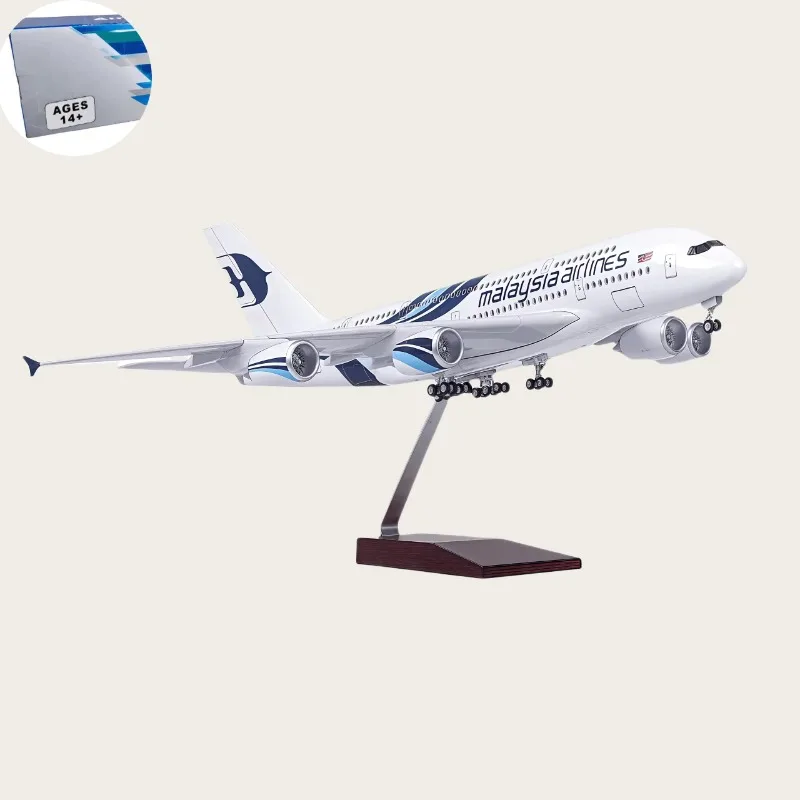 

45.5cm Airplane Model 1/160 Scale A380 Malaysia Airline Aircraftwith Light & wheels Die-Cast Collection Home Decor Display
