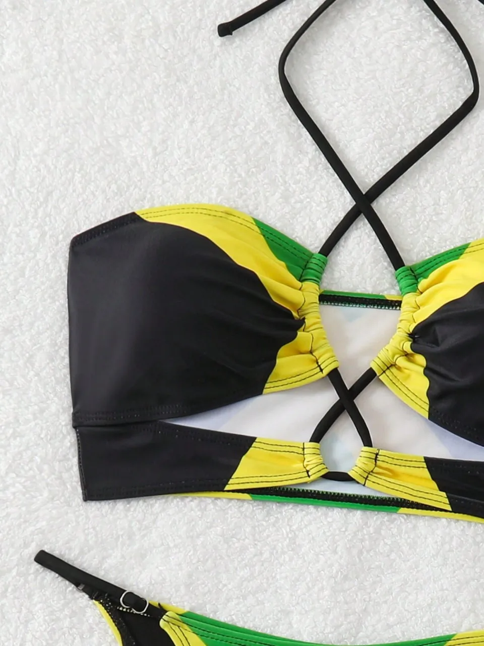 Halter String Bikini a fascia 2026 Triangolo Costumi da bagno Donna Costume da bagno sexy Donna Bagnante Costume da bagno Costume da bagno imbottito Beachwear