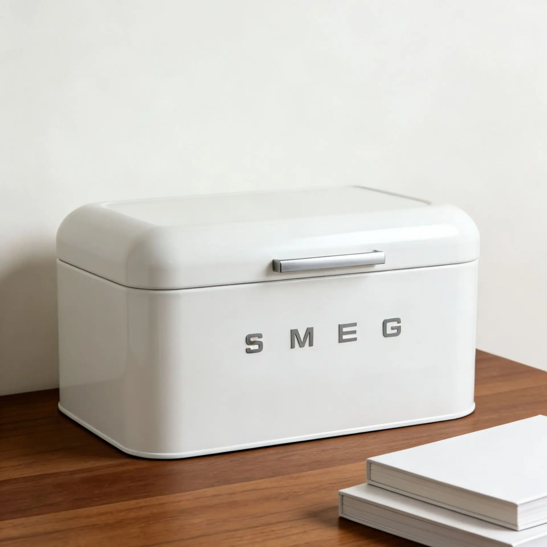 New Aesthetic Storage Box With Lid Retro Design Home Desktop Organizer For Entryway Keys Cosmetics Countertop Storage Container
