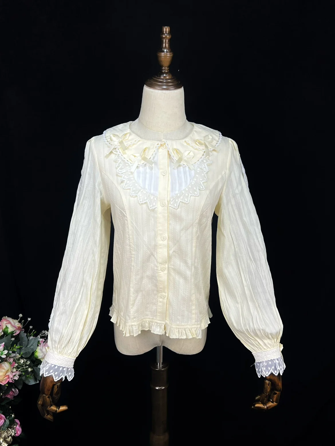 Elegant Lolita Long Sleeve Sweet Peter Pan Collar Cute Bow Lace Slim Top Girls Spring Summer New Lantern Sleeve Versatile Shirt