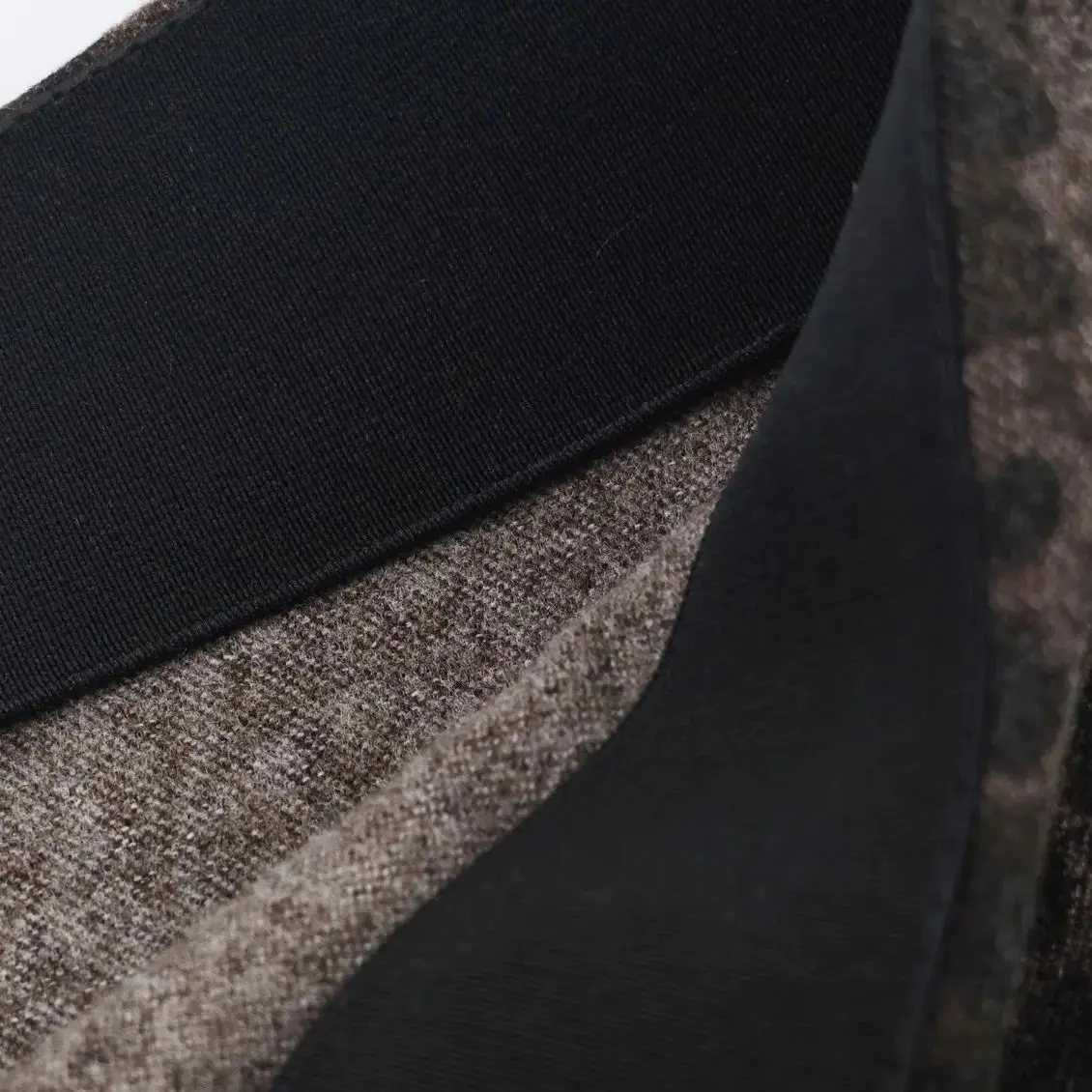 تنورة كلاسيكية لخريف وشتاء 2025 بألوان متباينة على شكل الفهد للسيدات بسحاب خلفي وخصر عالي تنانير طويلة على شكل حرف a متأرجحة للسيدات