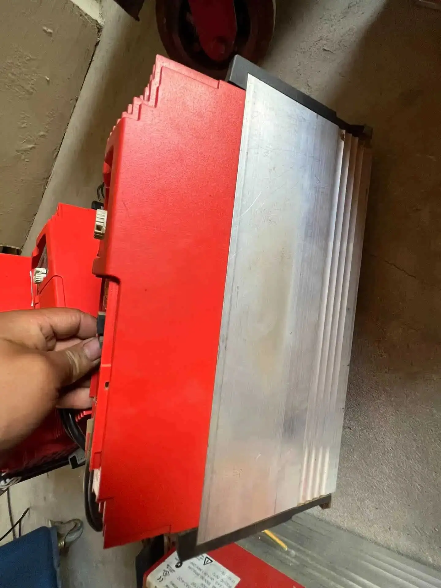 MC07A055-5A3-4-00 MDX60A0054-5A3-4-00 อินเวอร์เตอร์สําหรับเย็บ