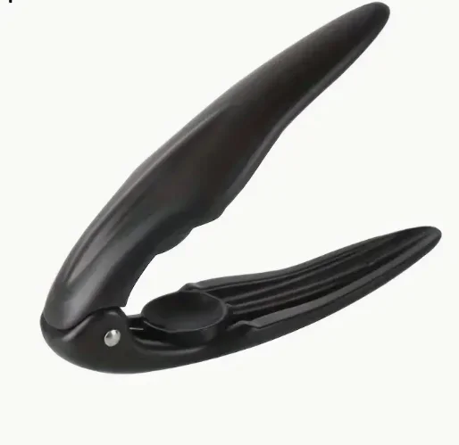Multi Functional Chestnut Shelling Cutter Household Plastic Nut Clip Chestnut Clip Nutcracker Opener Nut Walnut Cutter Sheller