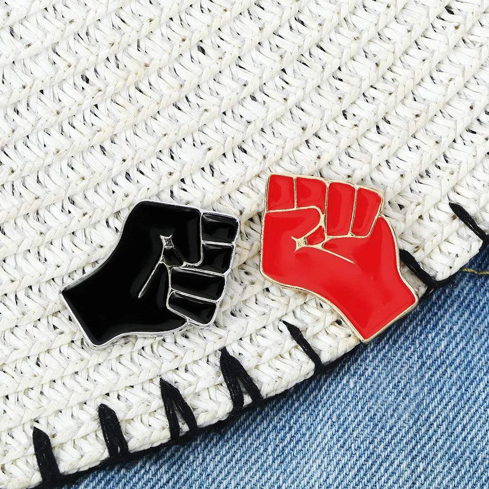 Retro Soviet Red Star Pin Hammer Sickle Enamel Brooch Solidarity Earth Communism Emblem Brooches Perfect Jacket Hat Accessories