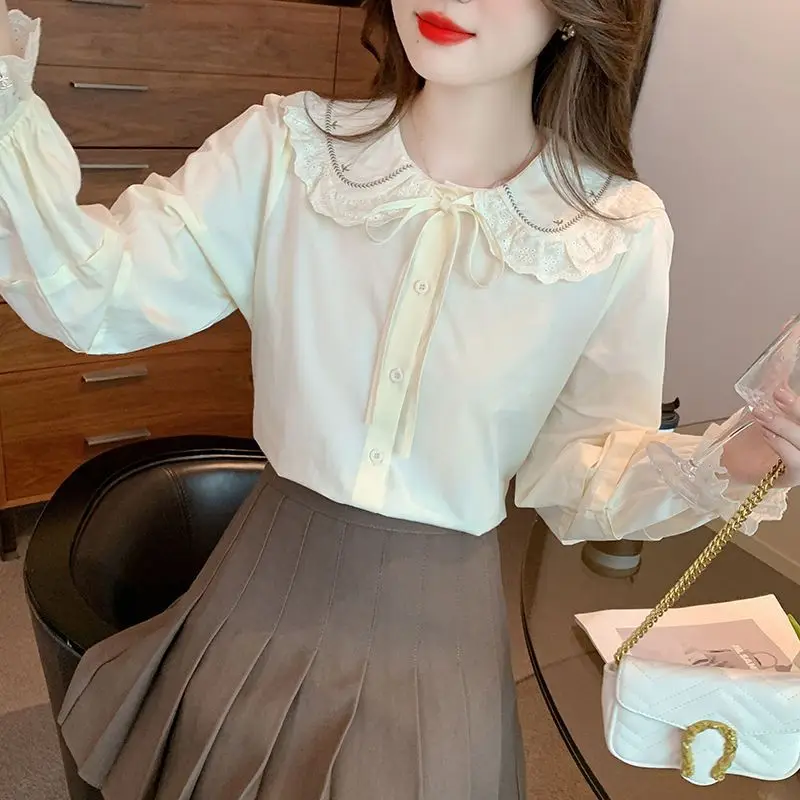 Japanese Style Sweet Autumn Women Solid Peter Pan Collar Lacing Embroid Single Breasted Chic Plus Velvet Long Sleeve Shirts Tops