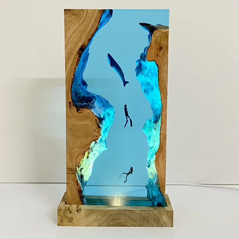 

Ocean Landscape Organism Resin Table Light Creactive Art Decoration Lamp Divers Blue Whale Theme Night Light USB Charge
