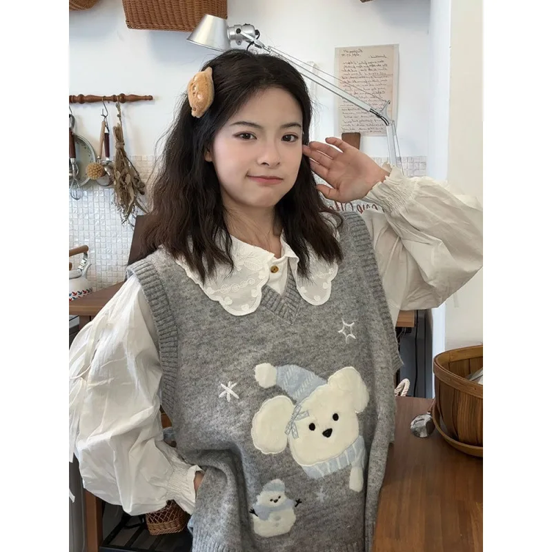 

Sweet Cute Little Bear Jacquard Knitted Vest for Women in Early Spring, Tied on Both Sides of Knitted Layered Women Loose Vest