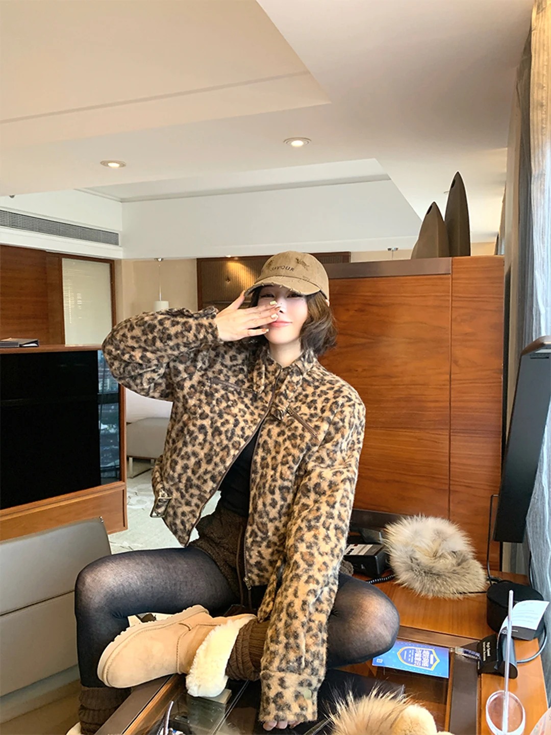 

Faionable Loose Women's ort Jaet 2025 Stand Collar Winter Coat Yellow Leopard Print Belted Polyester Fiber Long Sve