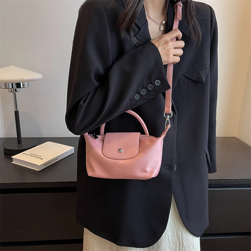 الموضة ذات العلامات التجارية زلابية حقيبة النايلون المرأة حقيبة كتف صغيرة مصمم حقيبة يد بسيطة حقيبة سيدة فاخرة حقيبة كروسبودي صغيرة المحفظة