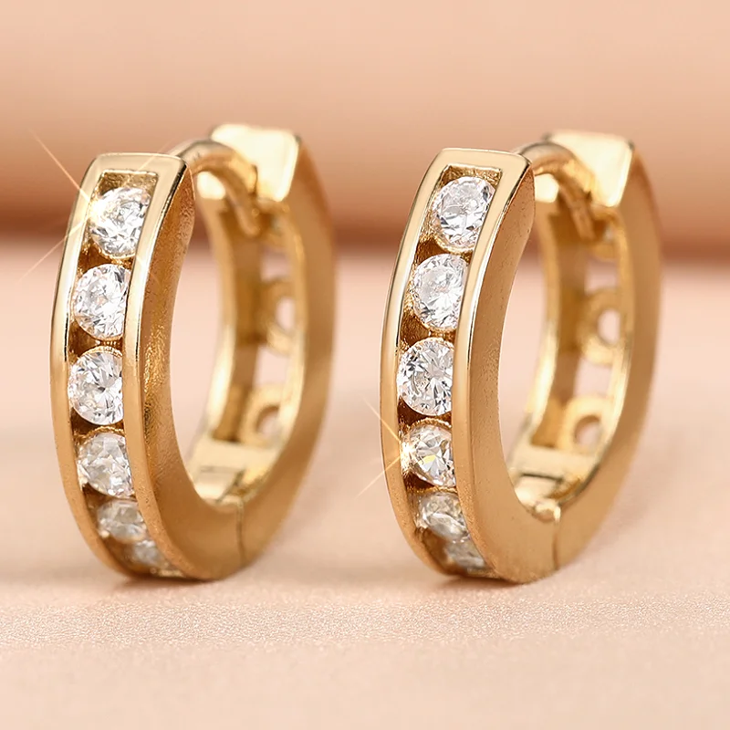 Huitan Goldfarbene Creolen für Damen, eingelegt, glänzend, CZ, trendige Hochzeit, Verlobung, Party, vielseitiger Kreis, Zubehör, Schmuck