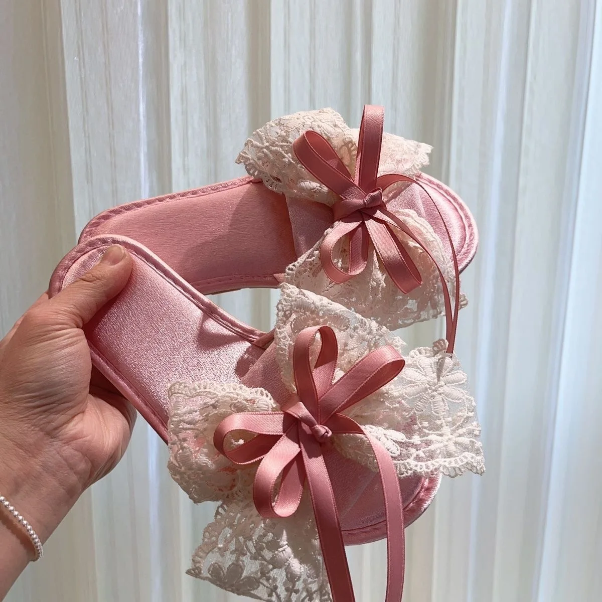 renda-arco-lolita-chinelos-sandalias-sapatos-de-verao-das-mulheres-designer-y2k-acessorios-calcados-de-alta-qualidade-designer-sapatos-de-luxo