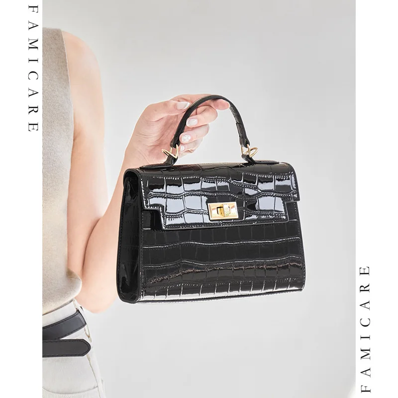 

Elegant Crocodile Embossed Patent Split Leather Handbag Women FlapTop Handle Shoulder Bag Lady New Fashion Crossbody Square Bags