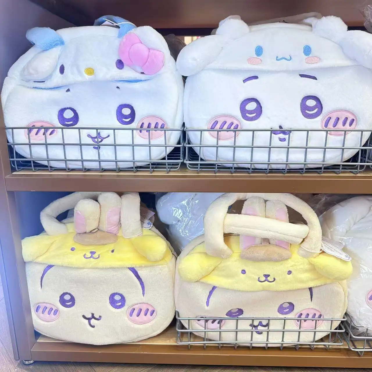 borsa-tote-in-peluche-a-testa-grande-con-personaggi-chiikawa-sanrio-borsa-a-mano-morbida-e-carina-borsa-a-tracolla-kawaii-moda-casual-quotidiana