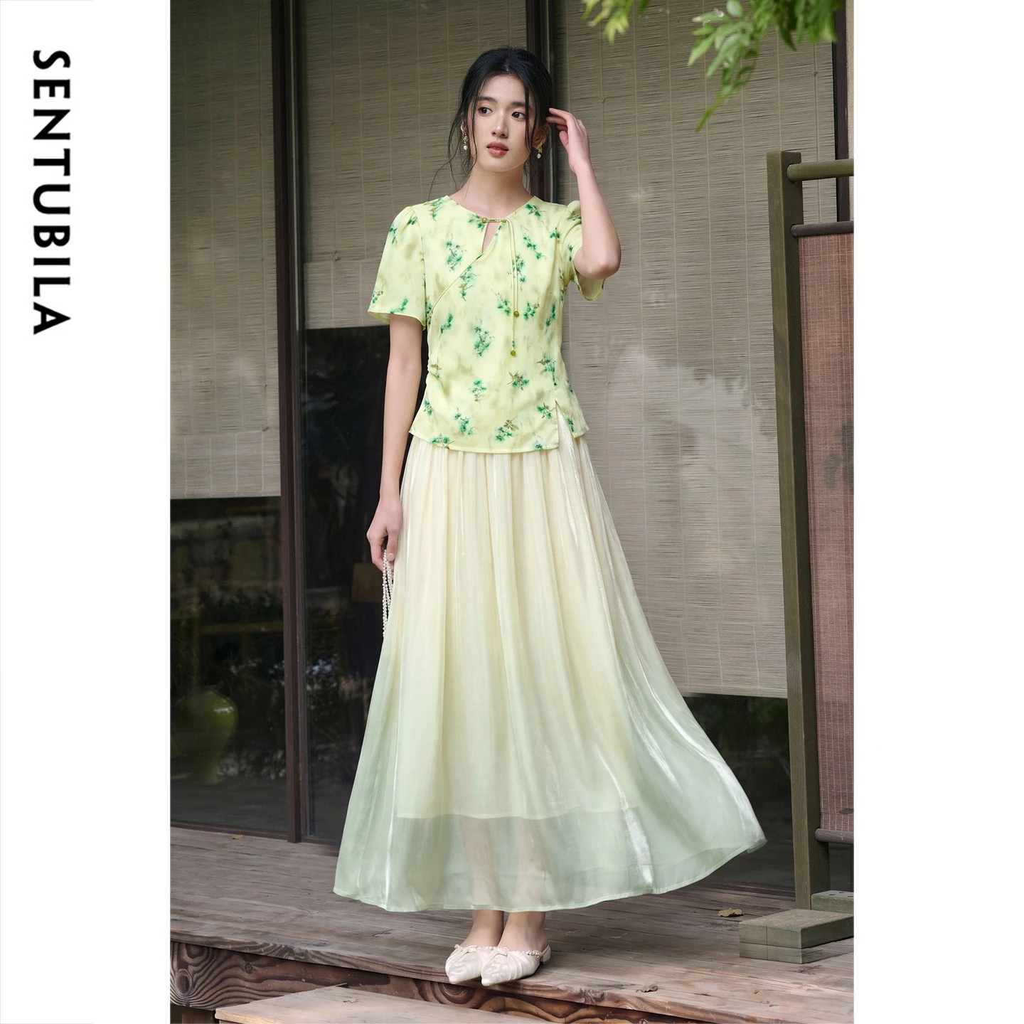 SENTUBILA Women's Chinese Style Printing Suit 2026 Summer Elegant Round Neck Short Shirt A-Line Skirt Two-piece Set Q62ZJ7850