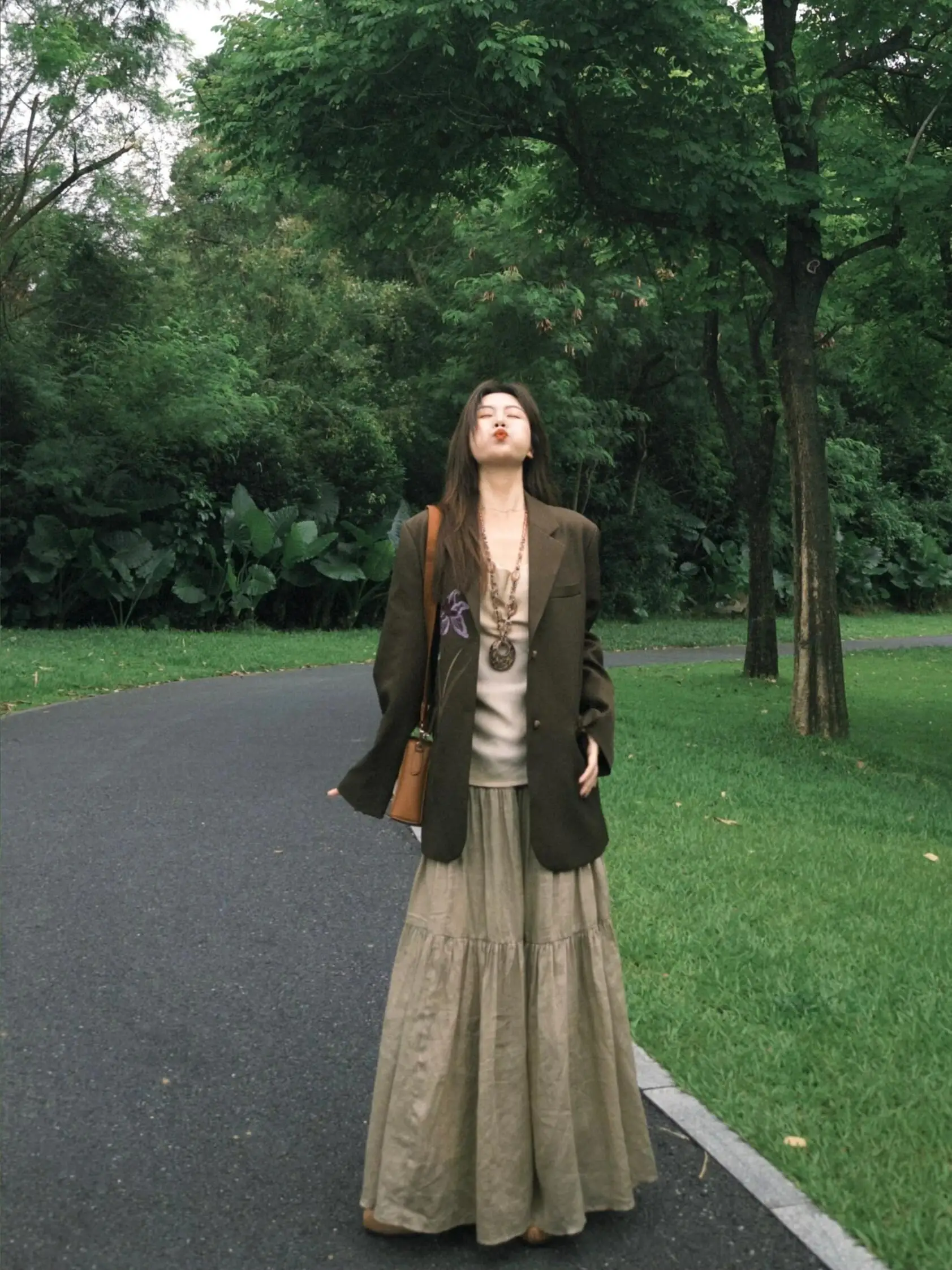 High Quality Casual Khaki Umbrella Skirt Women's Spring Autumn New Style Versatile Commute A-Line Long Skirt