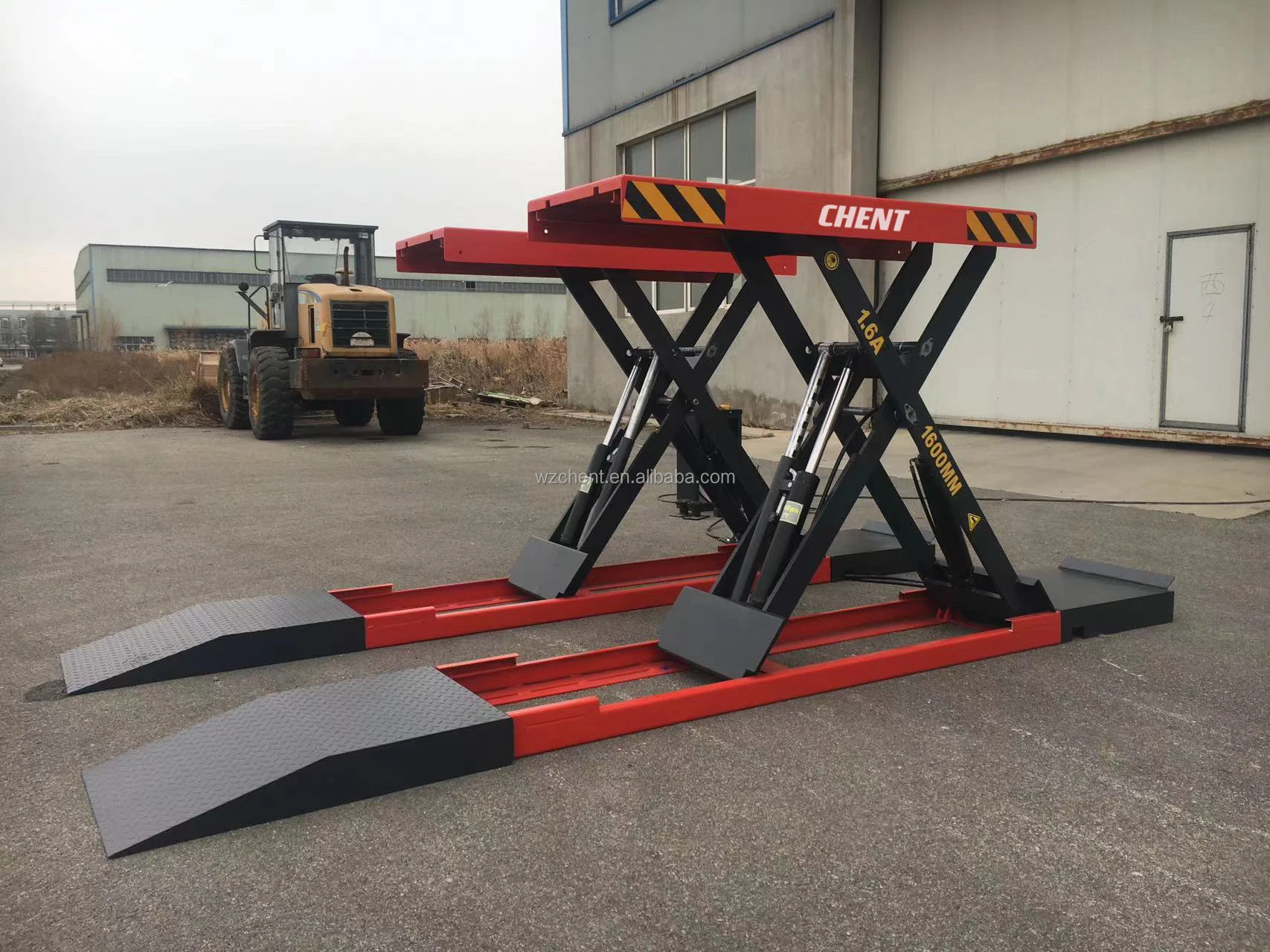 1.6 متر 4000 كجم رافعة سيارة مقصية هيدروليكية مع شهادة CE أربع اسطوانات منصة رفع مقصية #3