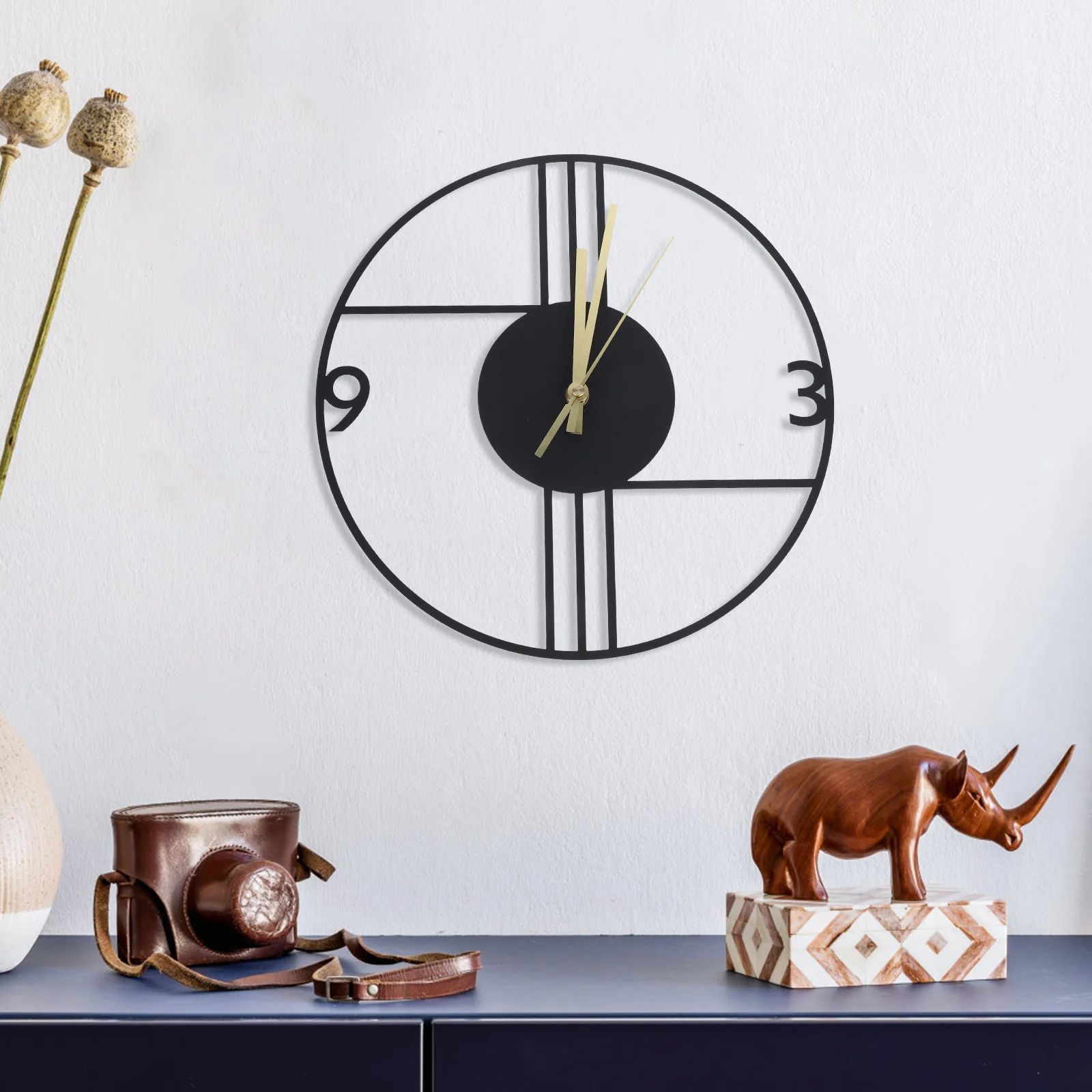 

Silent Wall Clock Metal Art Decor Indoor Living Room Bedroom Office Silent Design Easy Install Iron Art Wall Clock