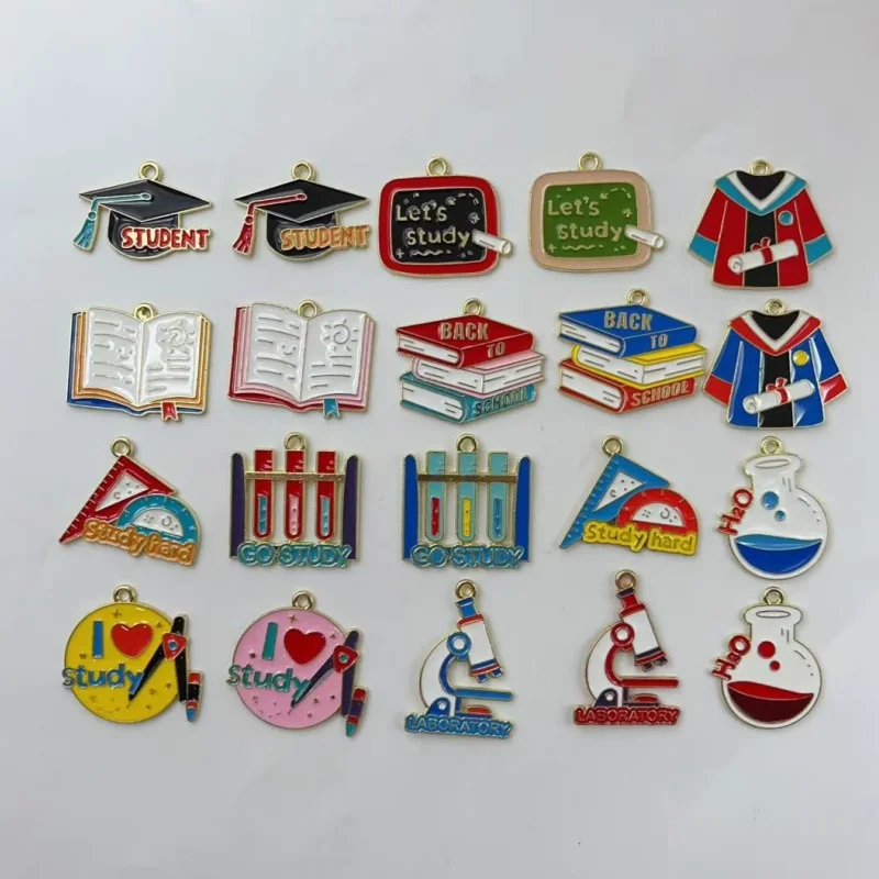 10 Uds. Accesorios para la temporada de graduación, sombreros, vestidos, libros, tubos de ensayo, microscopios, decoraciones para pizarras, fabricación de joyas DIY