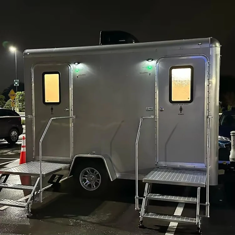 Prefab Mobile Toilet One-piece Mold FRP Body Easy Rinse Clean No Water Leak Park Beach Festival Temporary Public Toilet