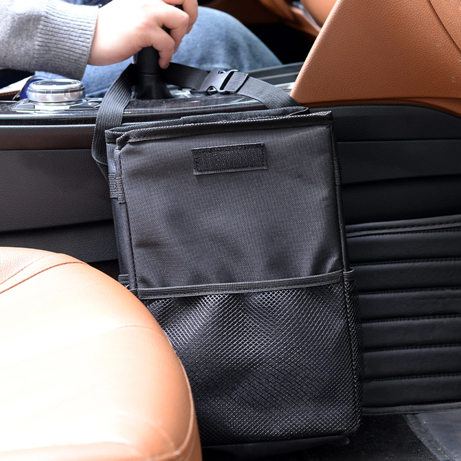 Universal Car Trash With 3 Pockets Can Automobile Folding Suspension Storage Bag Seat Back Garbage Storage Bags Cars Interior view 4