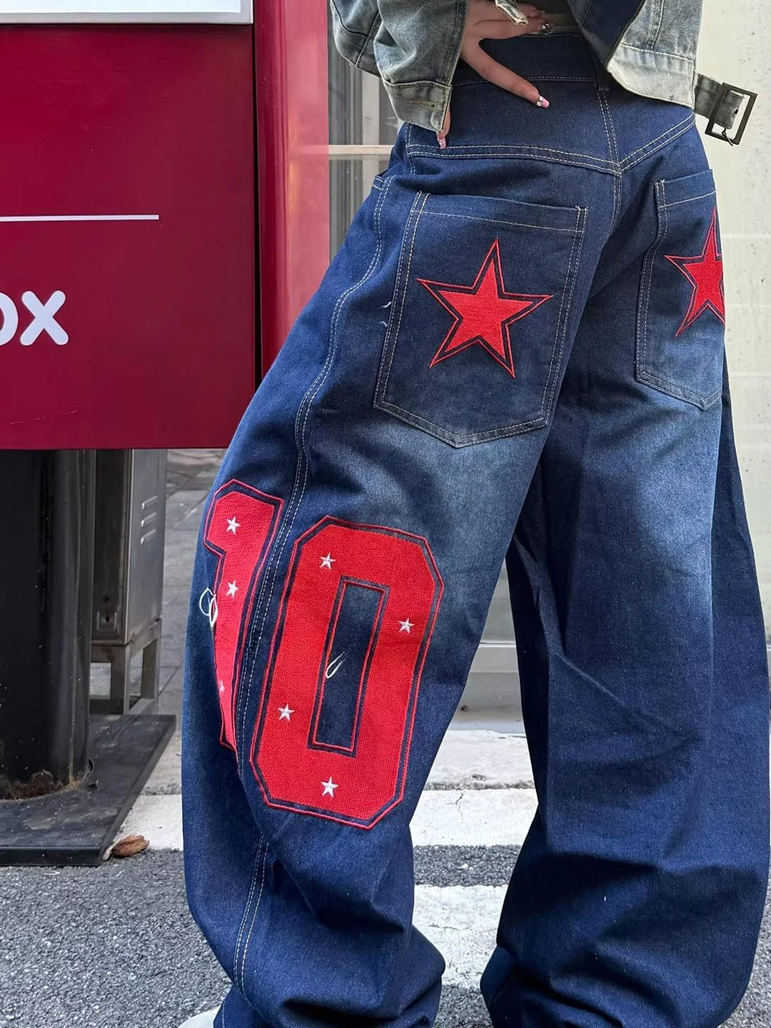 

Retro American Streetwear Hip Hop Embroidered Patchwork Jeans Loose Wide Leg Long Trousers for Men And Women Trendy Brand