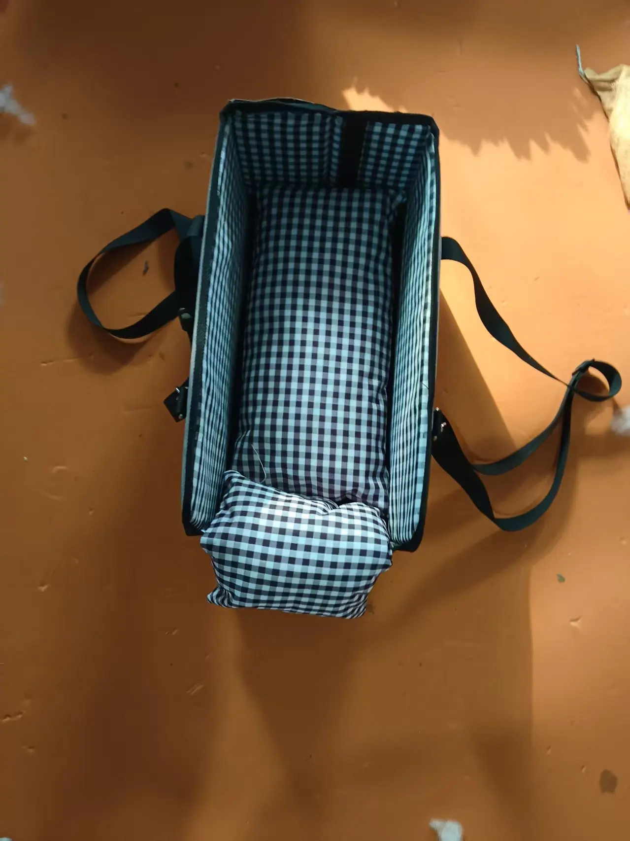 Pet Car Console Booster Seat Portable Grid Cushion With Safety Belt For Small Dogs Car Armrest Travel Use view 5
