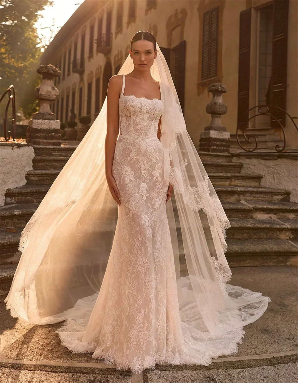 Tokyo Elegant Lace Mermaid Wedding Dress Square Neck Backless Bridal Gown Slim Fit Luxury Applique Church Beach Wedding Gown