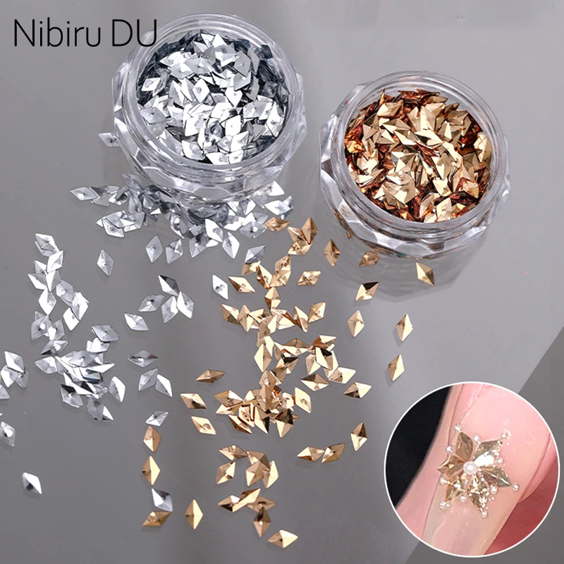 

1 Box Sliver Gold Snowflake Nail Glitter Flakes Diamond Shape Sparkle Sequin 3D Decals For Nail Shining Manicure Decoration