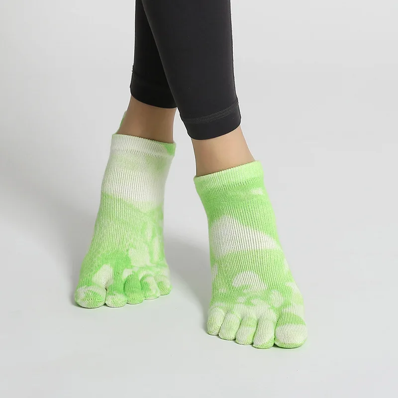 Yoga Socks Women Cotton Silicone Non-slip Barre Pilates Socks Ballet Dance Sports Socks Five Toed Socks Fitness Socks Multicolor