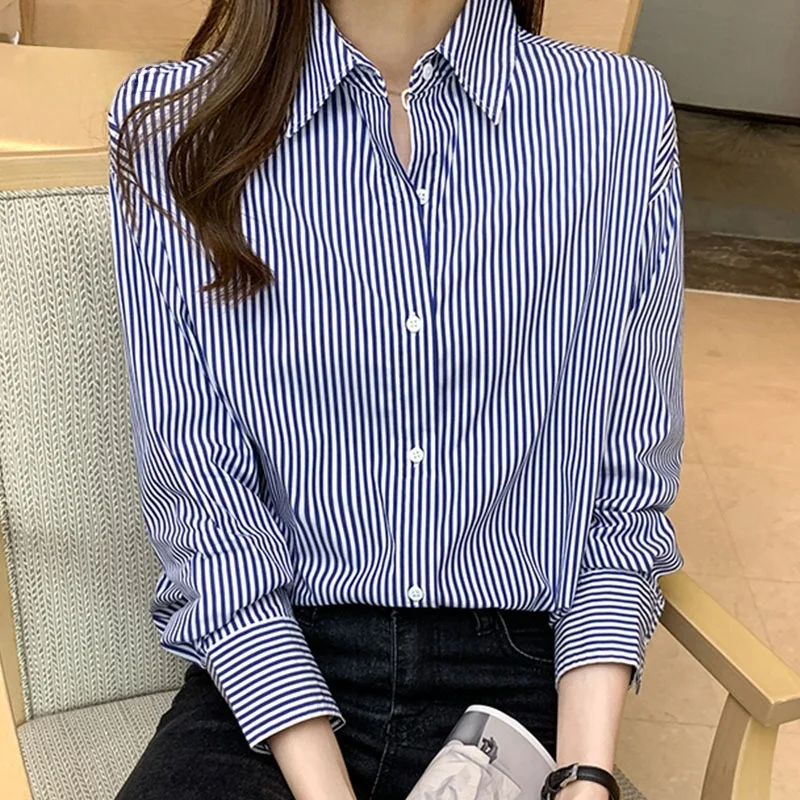 

Весна 2026: Женская синяя полосатая свободная рубашка с длинным рукавом в корейском стиле, повседневная верхняя одежда для работы, универсальный дизайн