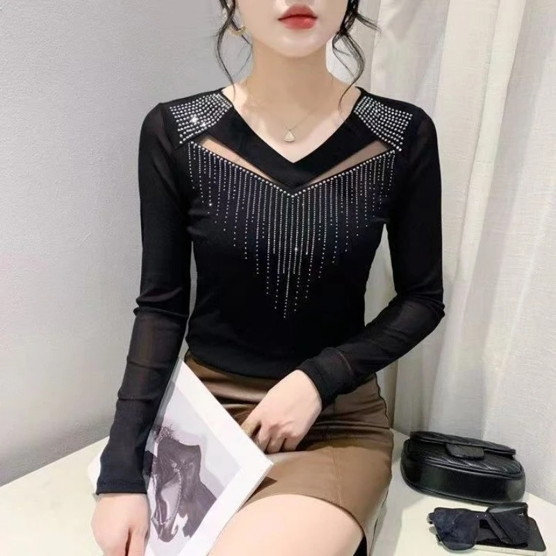 

Сексуальная женская футболка с V-образным вырезом, стразами и длинными рукавами, в европейском новом китайском стиле, облегающая, с эффектом стройности, сетчатая майка