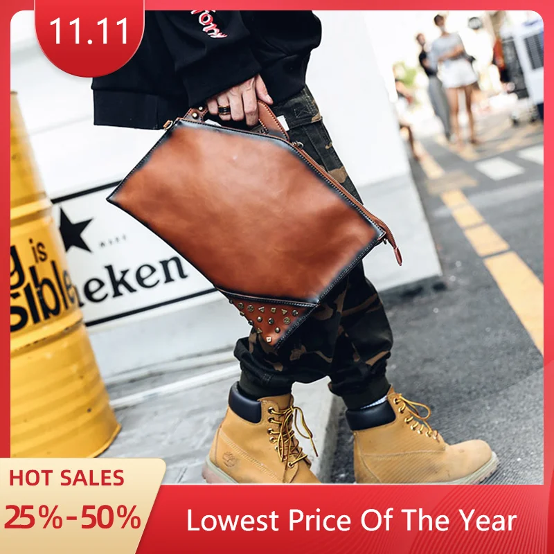 

HOT Crazy Horse Leather Envelope Handbag Men Rivets Clutch Bag Male Shoulder Crossbody Bag Party Street Cool Boys Clutchs Purse