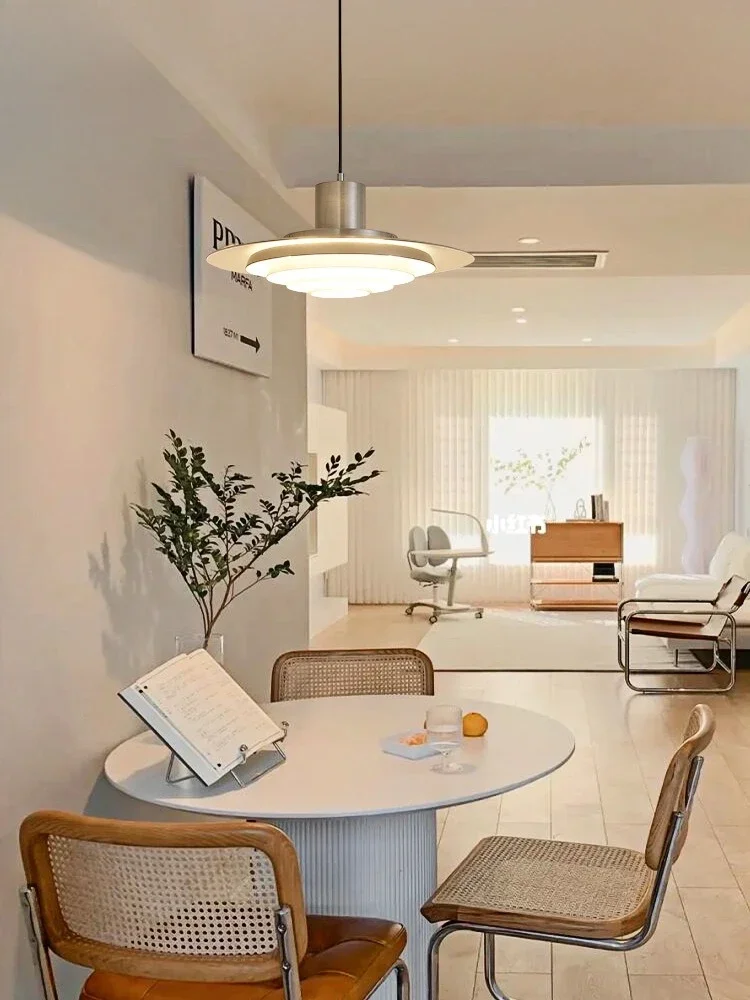 مطعم نورديك، ثريا حديثة وبسيطة، جزيرة بار القهوة، مصباح طاولة طعام لغرفة النوم