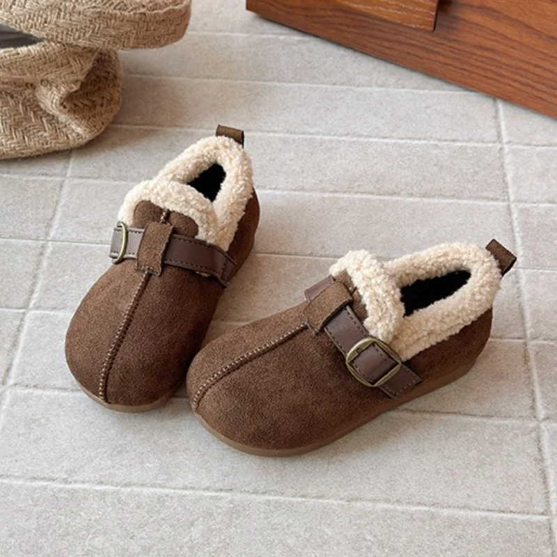 

Детская повседневная кожаная обувь для девочек, новинка зимы 2025 года, модная нескользящая универсальная теплая обувь в корейском стиле с мягкой подошвой